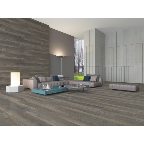 Loose Lay Elegant Raven Oak